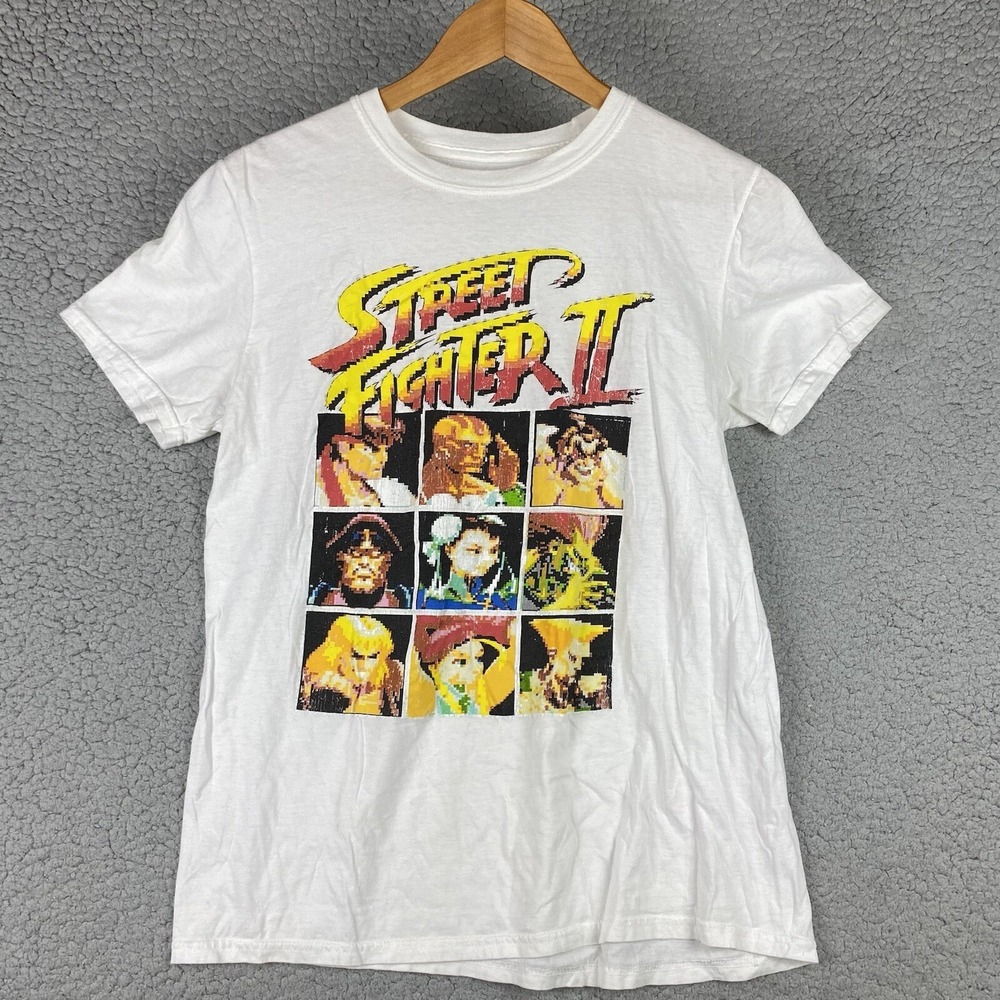 Street Fighter II‎ T-Shirt Men's M Capcom Short Sleeve Crew Neck Cotton White